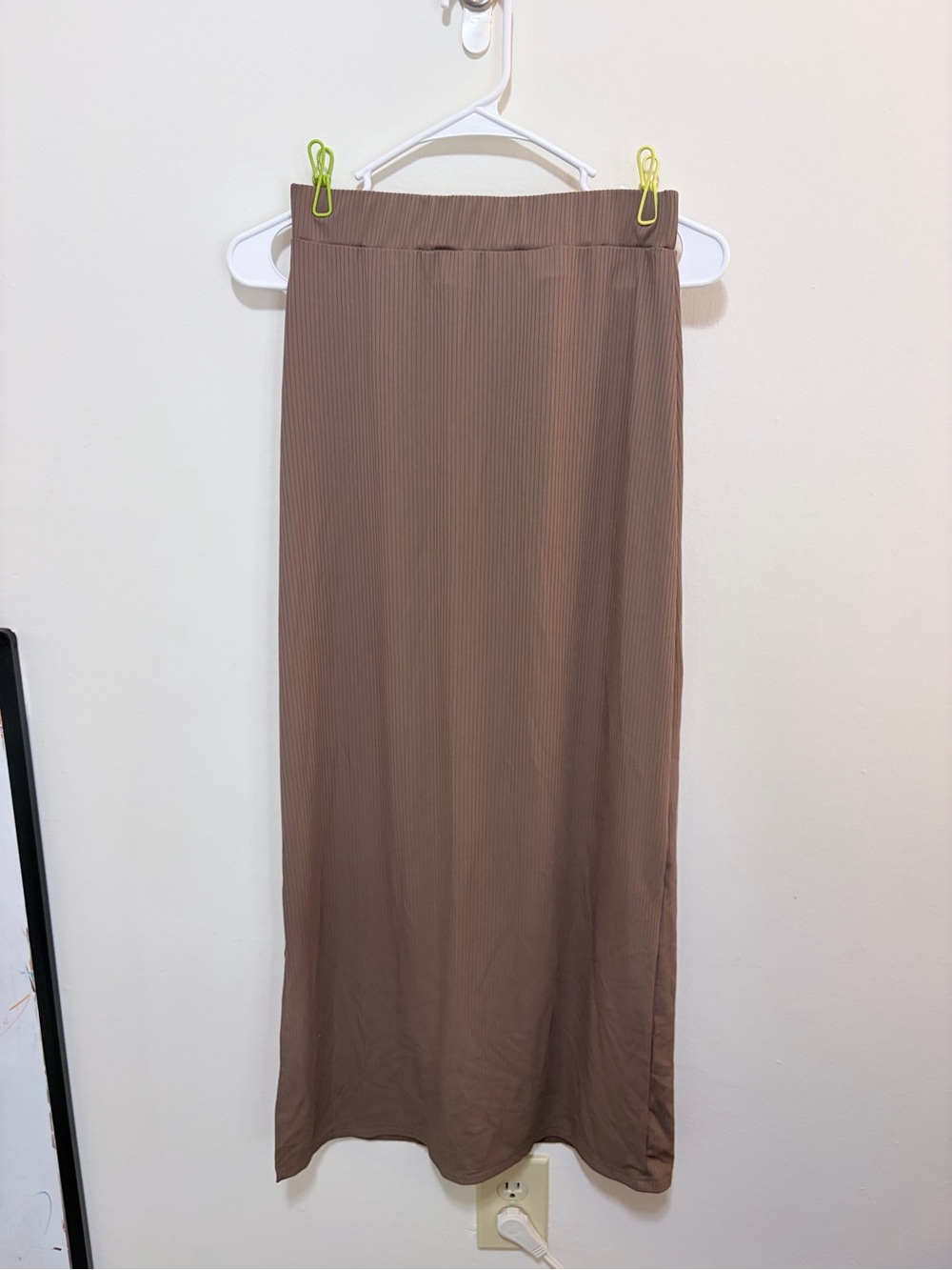 Two Ribbed Maxi Skirts - Picture 4 of 5